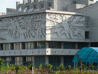 Факультет комп'ютерних наук та кібернетики активно залучається до процесів у шкільній інформатиці